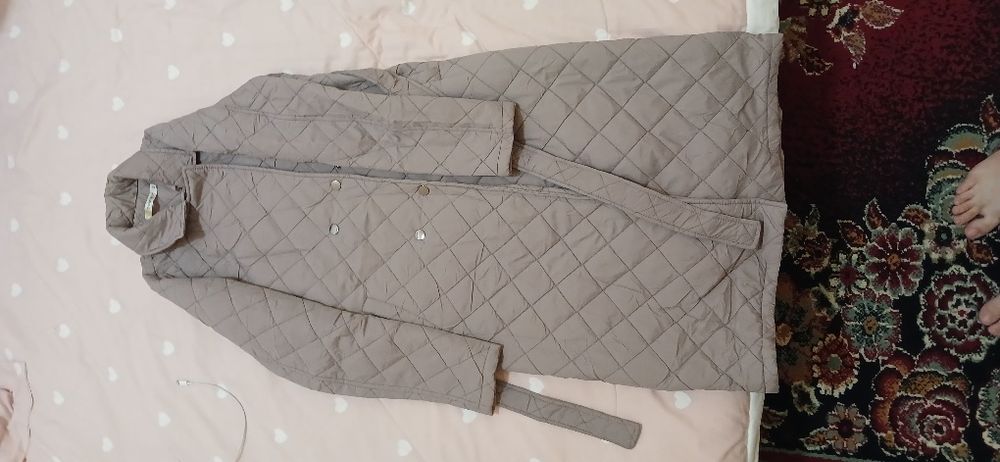 Аёллар курткаси. Узунгина холати жуда яхши