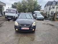 Dezmembrez Kia Rio
