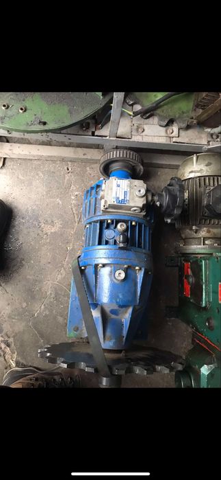 Продавам Редуктори