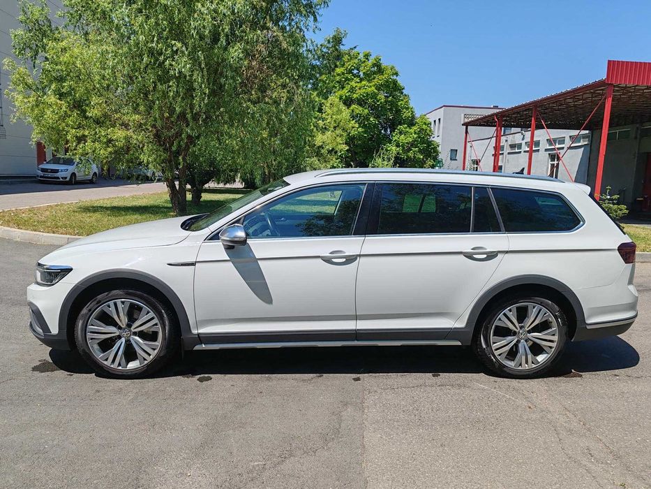 VW Passat Alltrack 2020 4x4 Webasto Pret FARA TVA