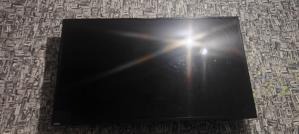 Продам телевизор 55 дюймов