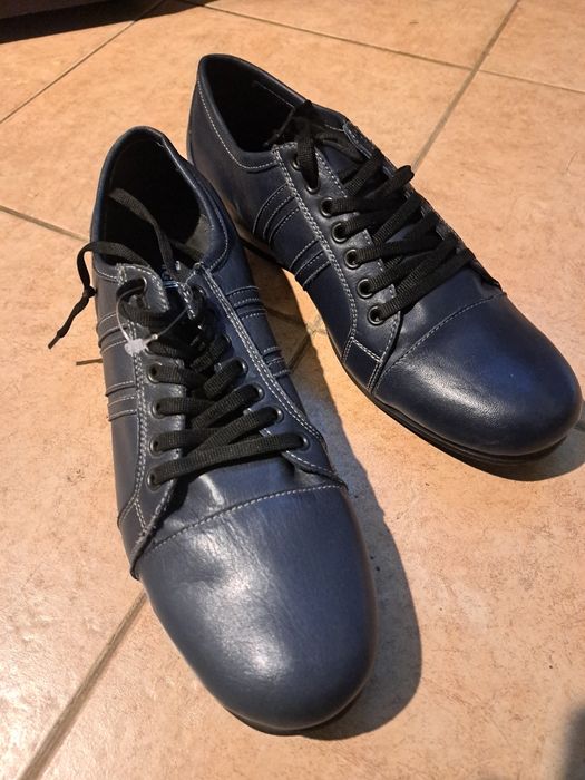 Чисто НОВИ С етикет! Различни Видове и Размери Дамски и Мъжки Обувки