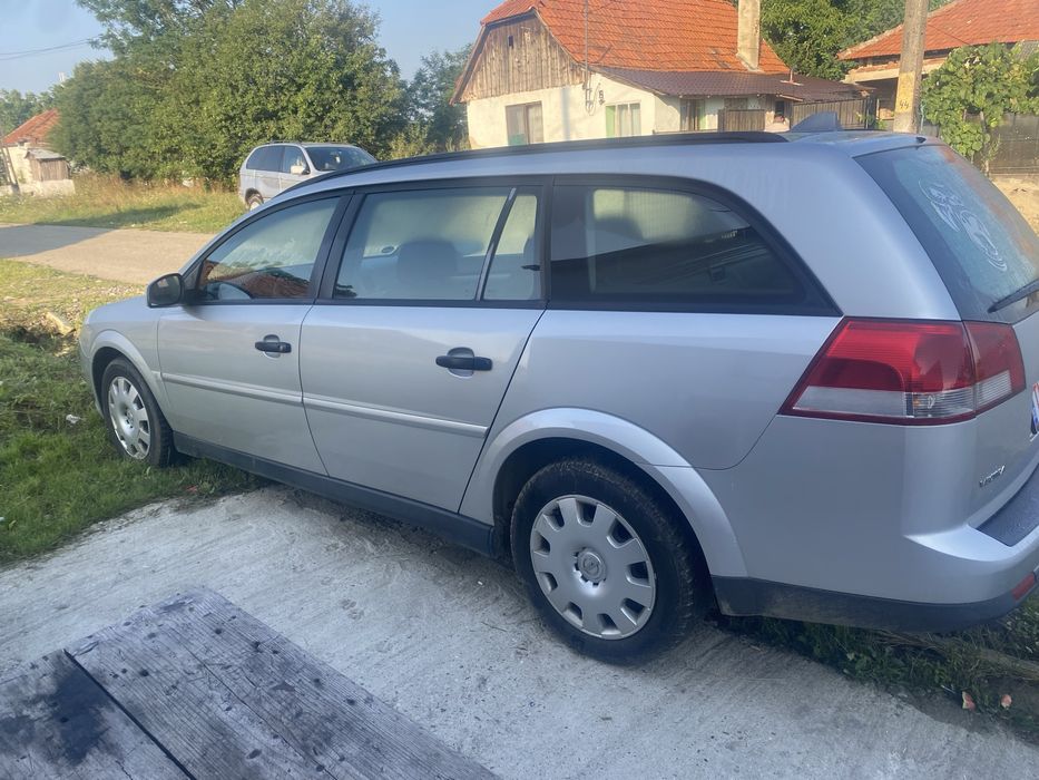 Dezmembrez Sau Vând Întreg Opel Vectra 1.9 CDTI 120Cai