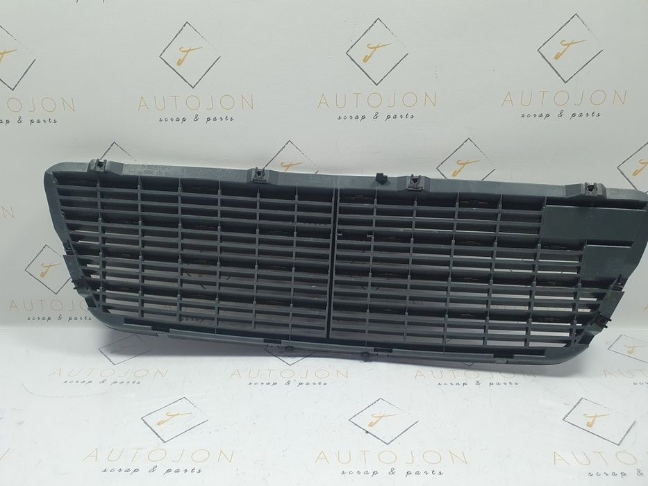 Grila capota motor MERCEDES-BENZ E-CLASS II W210 1995 - 2003 210880058