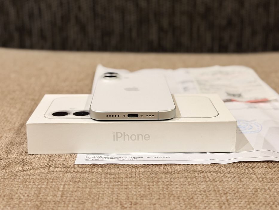 Iphone 16 256GB Гаранция ТехноМаркет 12.2026г / Като нов