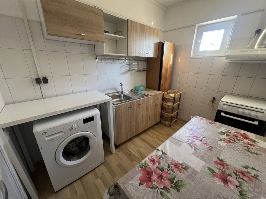 Inchiriez casa la 2 km de Pitesti