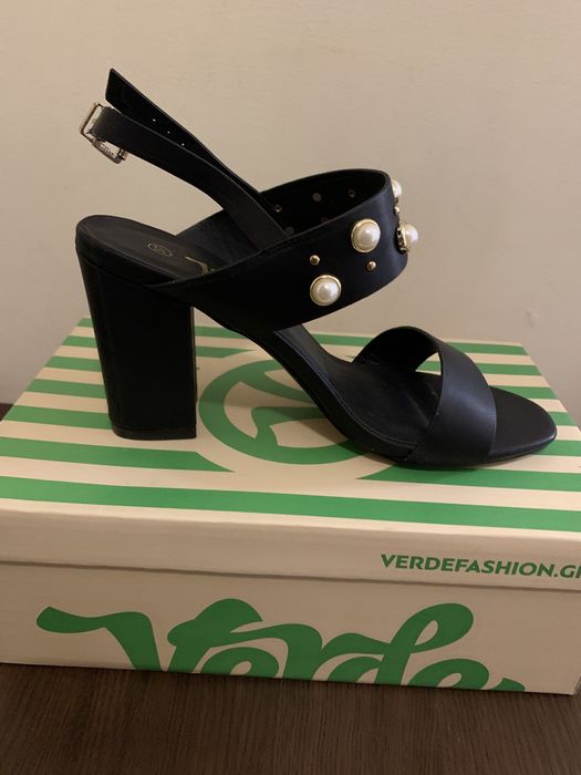 НОВИ сандали VERDE