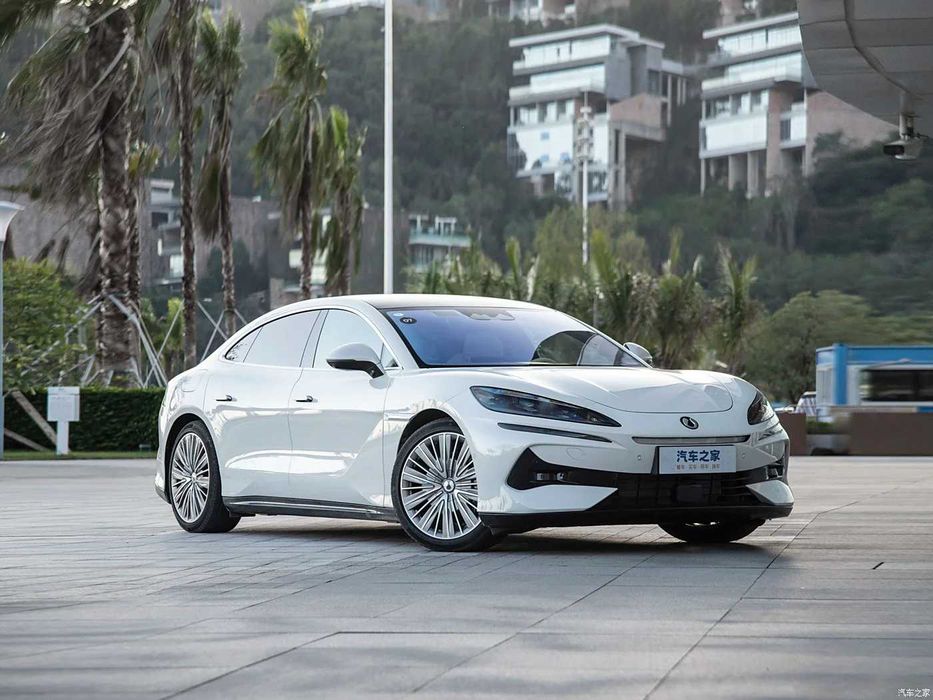 BYD Denza Z9 (GT) электро гибрид только по заказу в краткие сроки