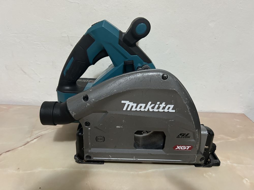 Makita SP001G circular prin plonjare 40V
