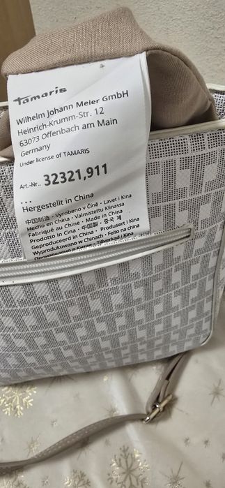 Нова.  Дамска оригинална чанта за през рамо.  Tamaris