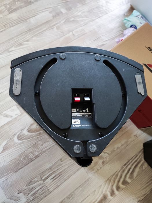 JBL music 1 2бр.