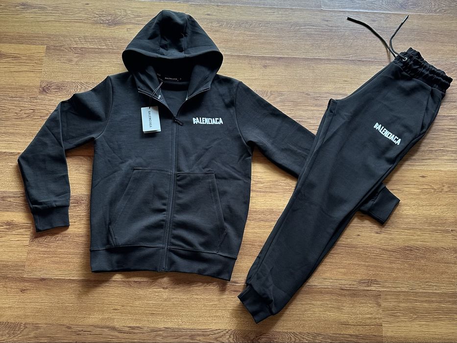 Мъжки,памучен,черен екип Balenciaga с щампа на гърба