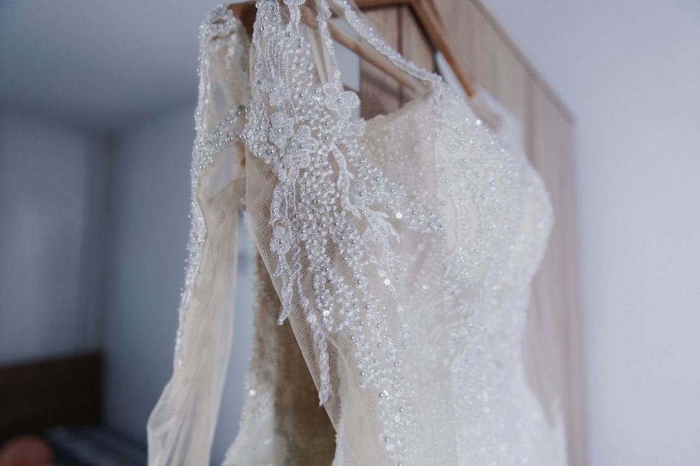 Vând rochie de mireasă