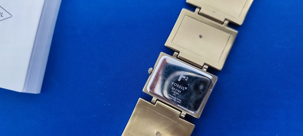 Дамски часовник гривна Fossil