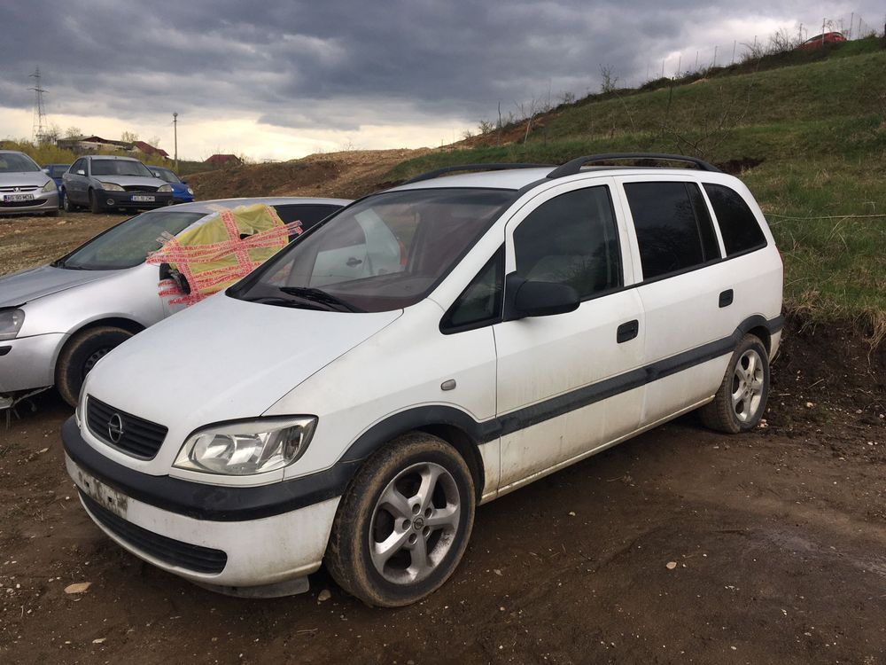 Dezmembrez Opel Zafira 1.6 16V