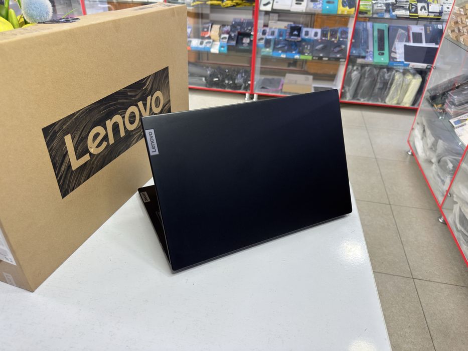 Yangi ishlatilmagan lenovo N4500 4/256 ssd qotmidigan ofisnoy noutbuk