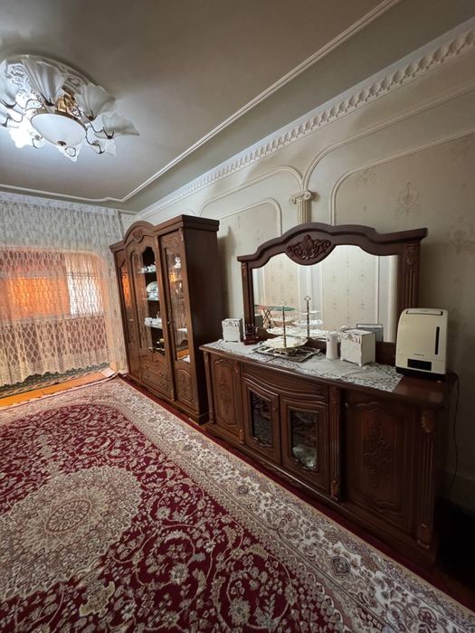 Продается квартира массив Хумаюн 3 комнатная