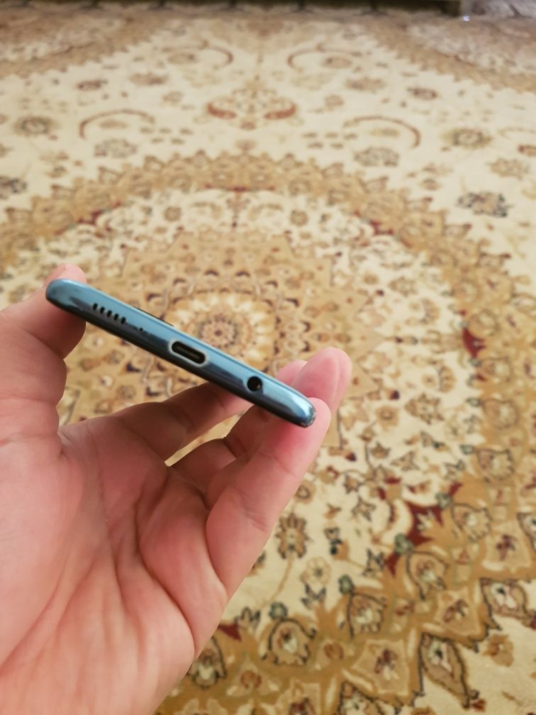 Samsung a51 отличное состояние
