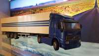 Machetă VOLVO FH-12 Scale 1:50