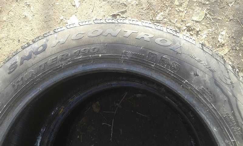 Шины 205/55 R16 - "Pirelli" (Италия), всесезонные.