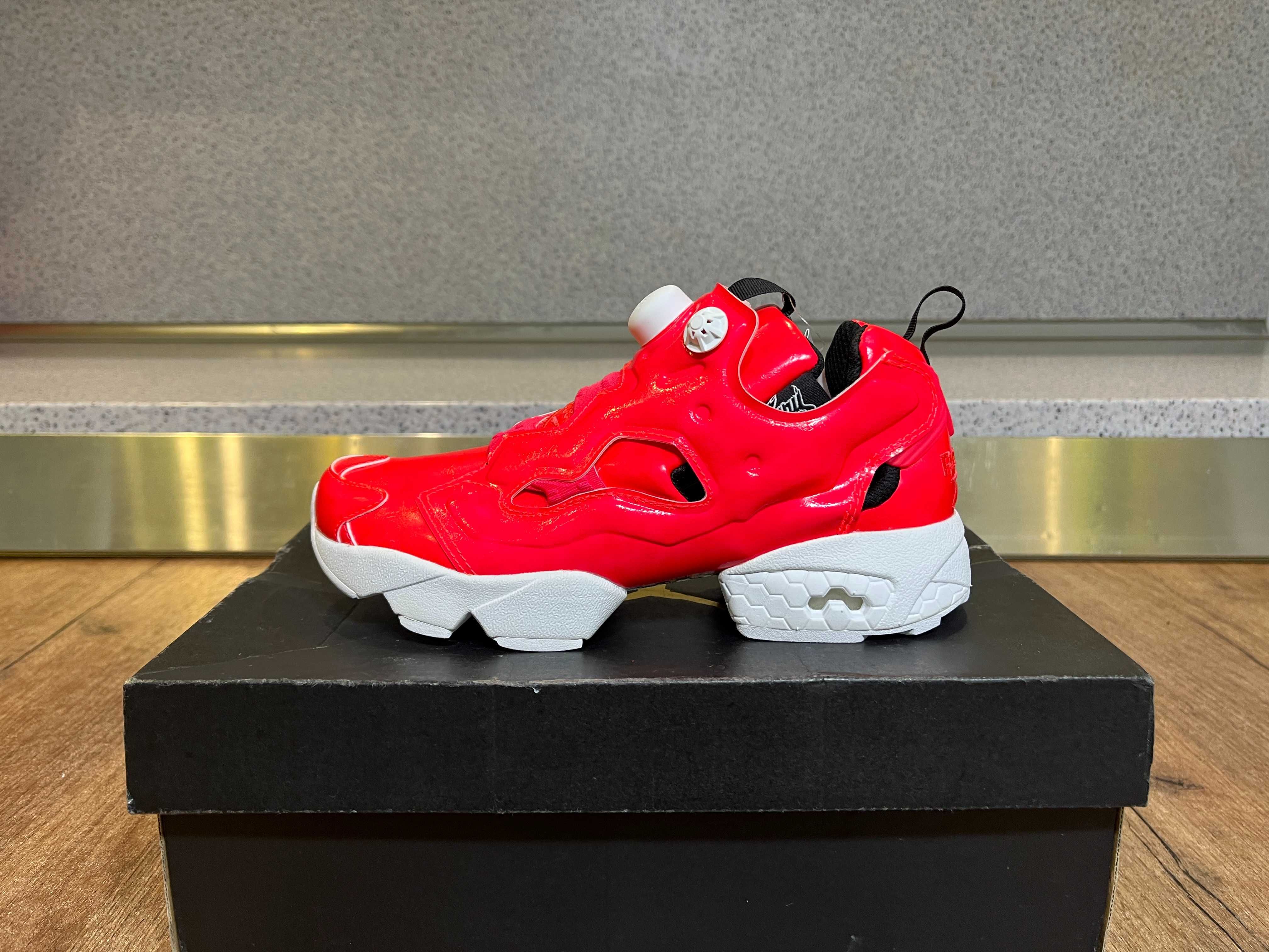 ОРИГИНАЛНИ *** Reebok Instapump Fury OB "Neon Cherry"
