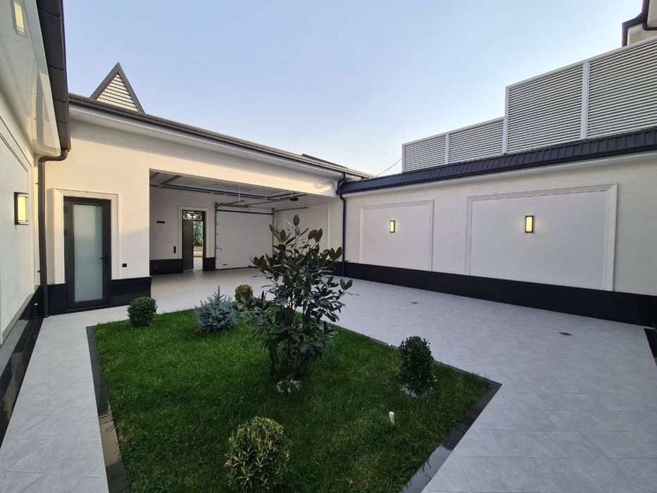 Продаётся. Новый ДОМ. Мирзо Улугбекский район. Центр Луначарского.