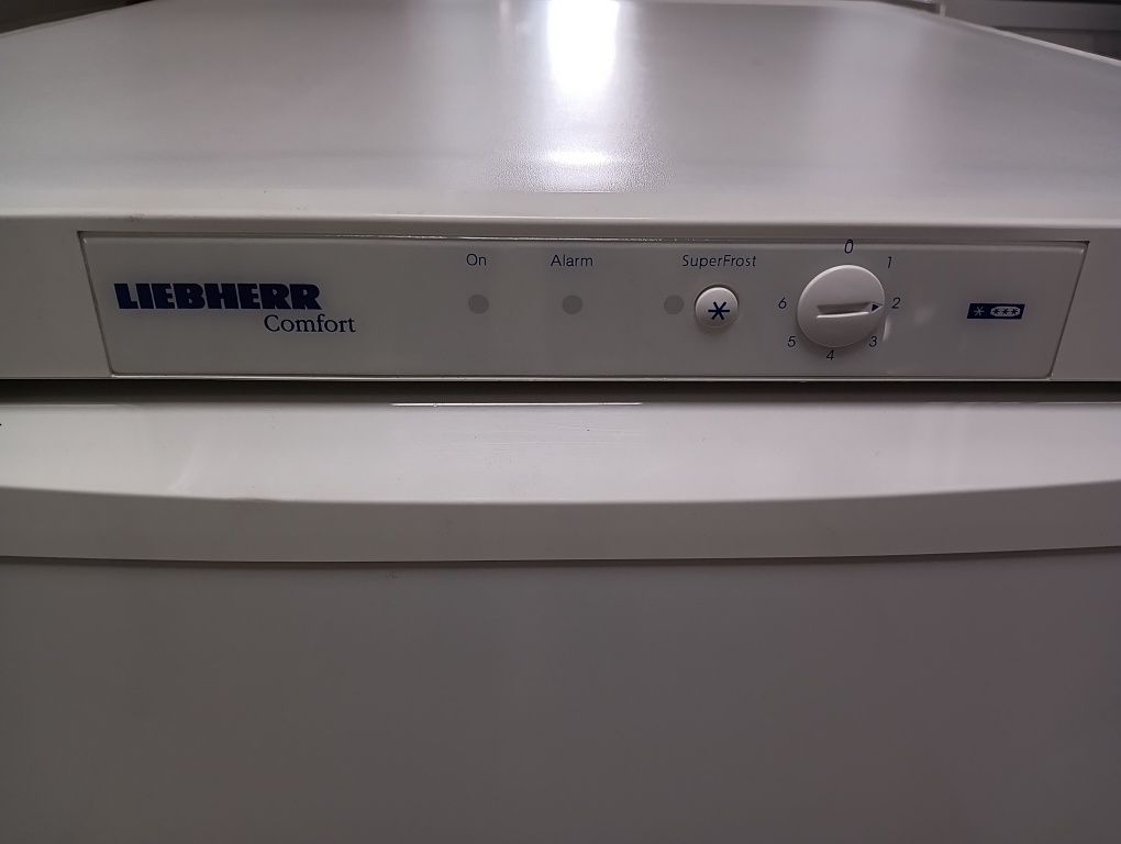 Малък фризер с 3 чекмеджета Liebherr с две години гаранция!
