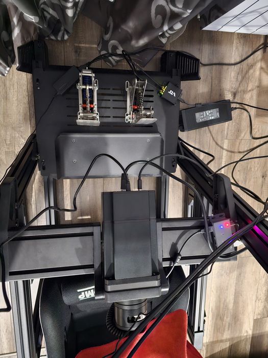 Sim-Lab GT1 Pro cockpit+ Integrated Monitor mount, кокпит за симулатор