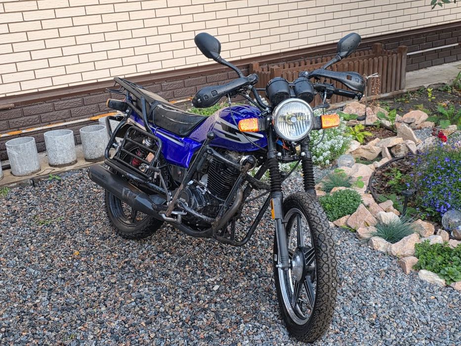 Продам мотоцикл Suzuki 200cc