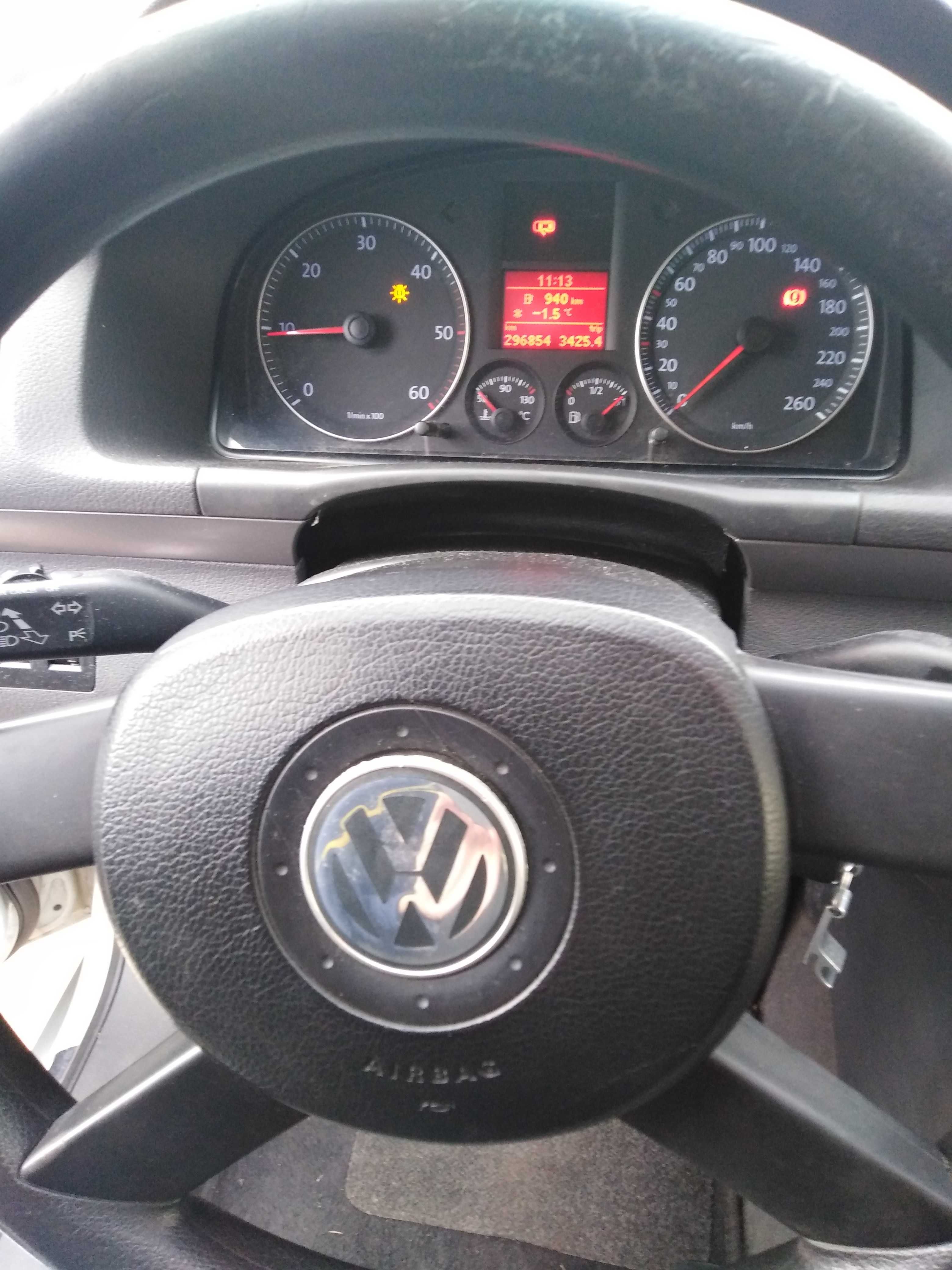 VW Touran-1.9 diesel-7 locuri