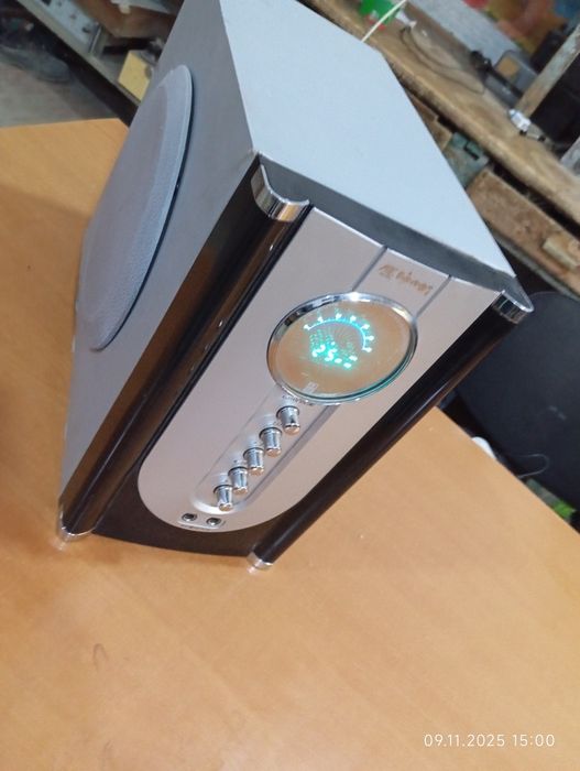 Сабвуфер продаётся