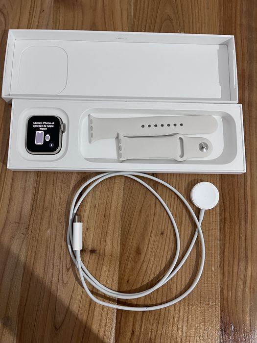 Apple Watch SE (Gen 2)