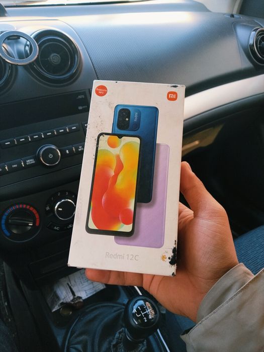 Redmi 12c kok rangi 2023yil