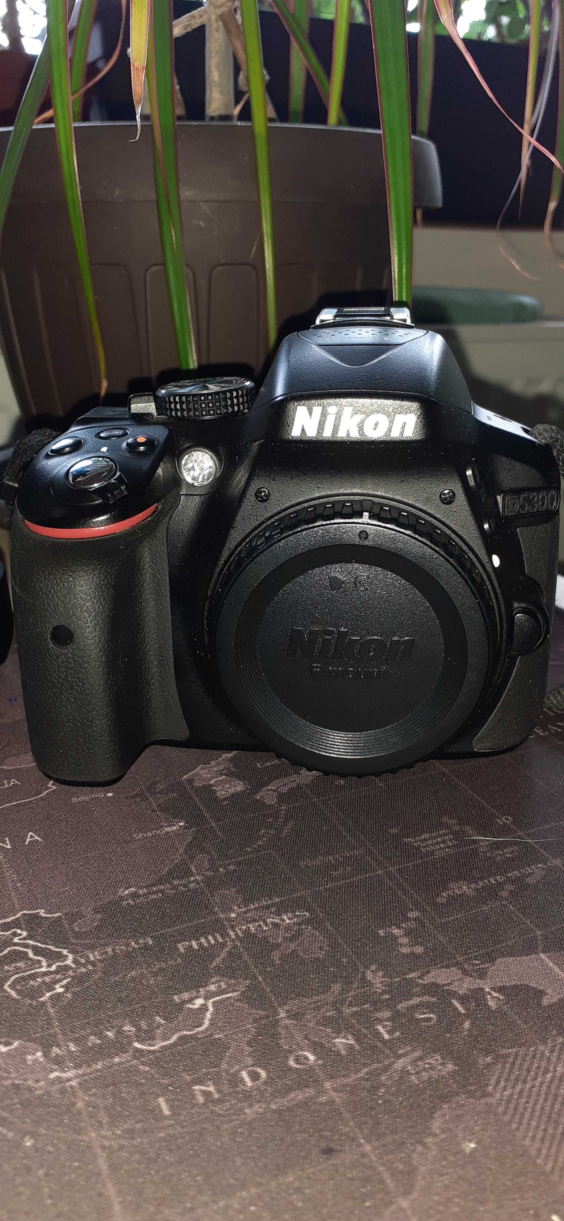 Pachet Nikon D5300