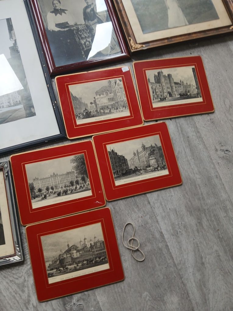 Vând tablouri vechi preț 320toate