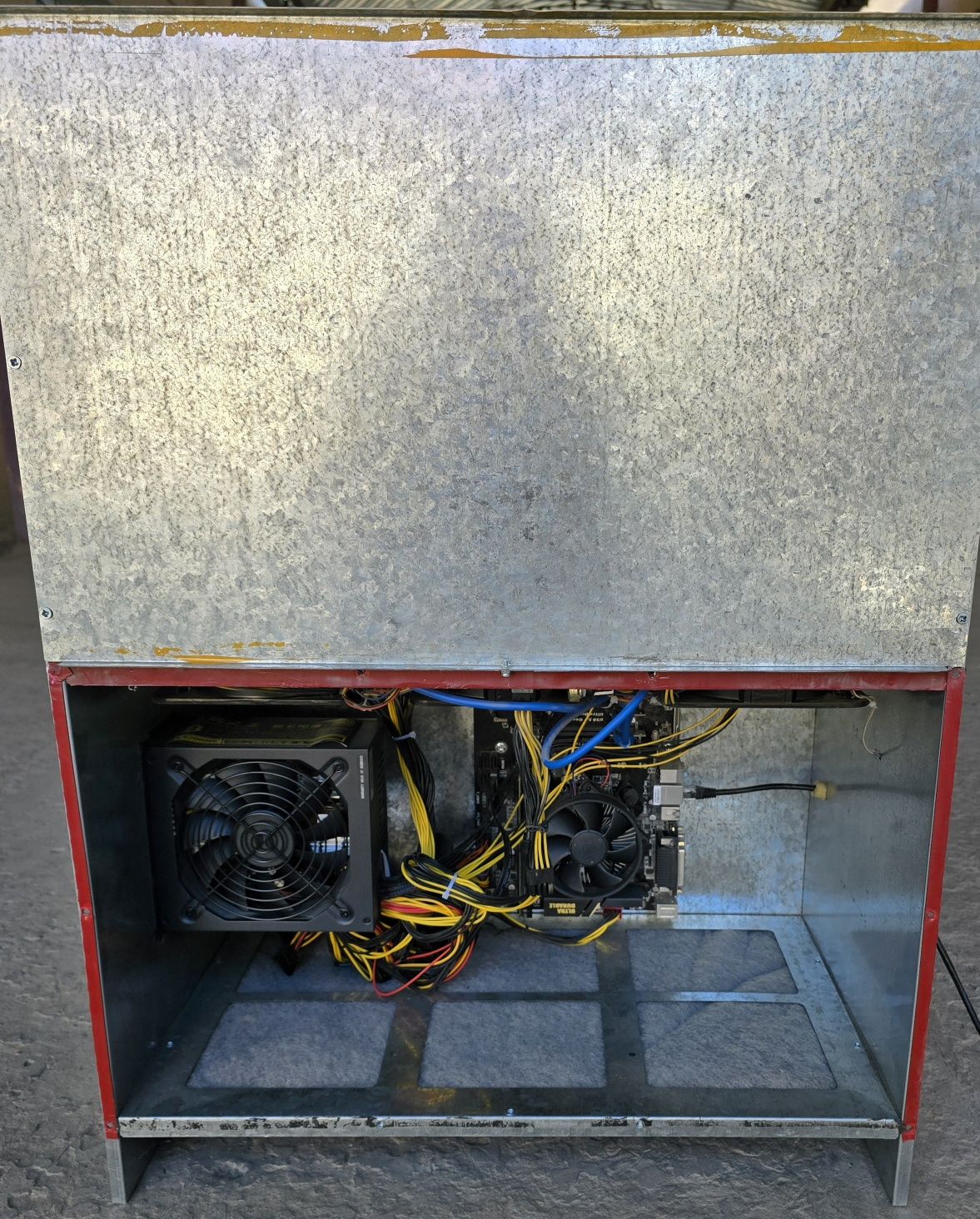 Риг на AMD RX 5700