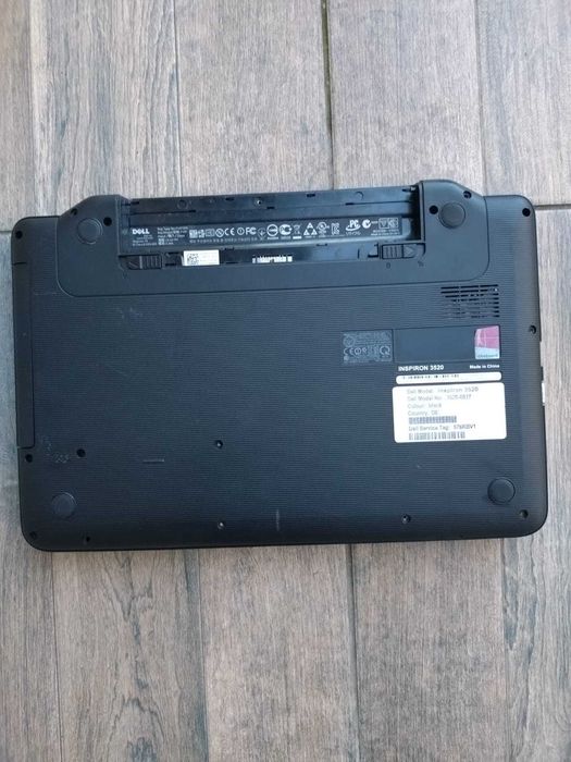Dell 3520 cu procesor i5 3210m