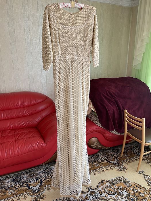 Продам шикарное платье