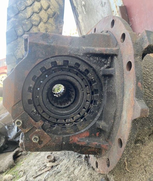 Редуктор маз 5440 простор 4шт