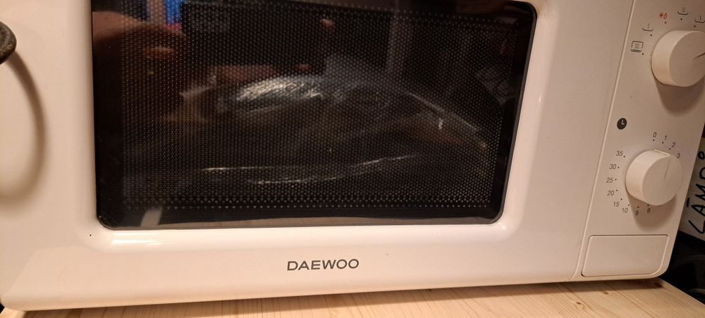 Cuptor microunde Daewoo