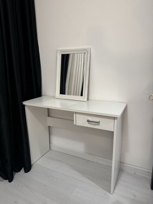Masă machiaj /birou