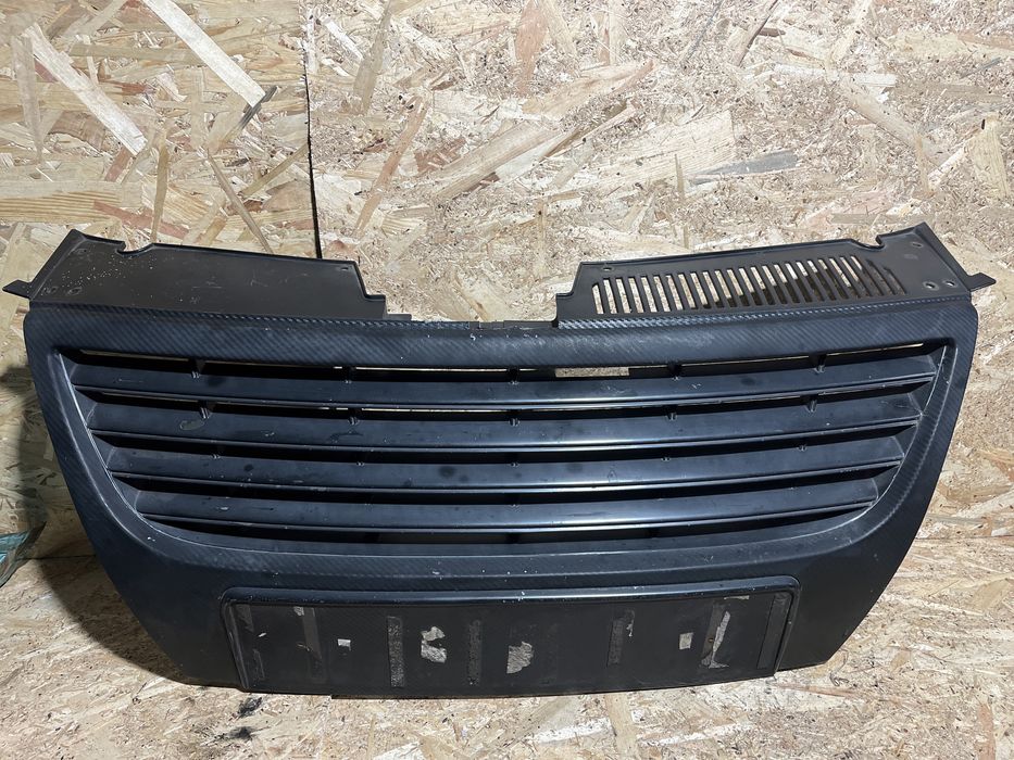 Grila centrala sport fara emblema Volkswagen Passat B6