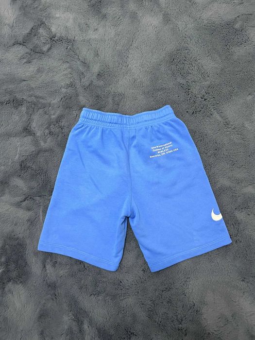 pantaloni scurti nike