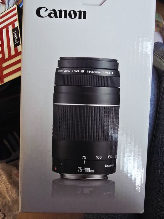 Обектив CANON EF 75-300mm f/4-5.6