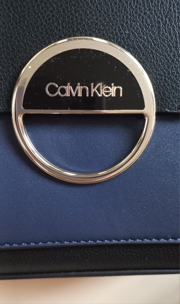 Calvin Klein нова дамска чанта оригинална