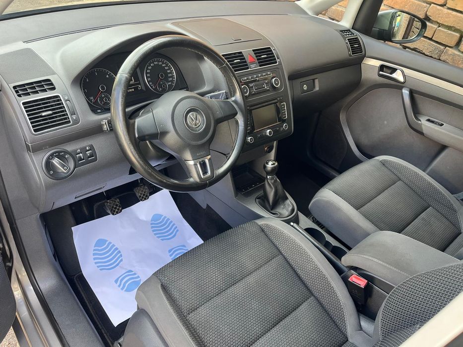Volkswagen Touran 1.6 TDI 2011 euro 5 7 locuri