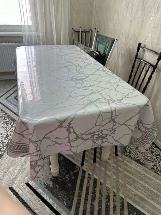 Продам стол хорошее состяние