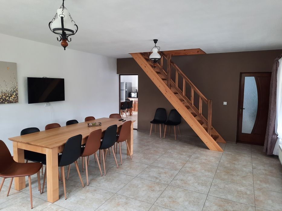 Vilă de închiriat cu ciubăr Colibita(Vila Andrei colibita "Facebook ")