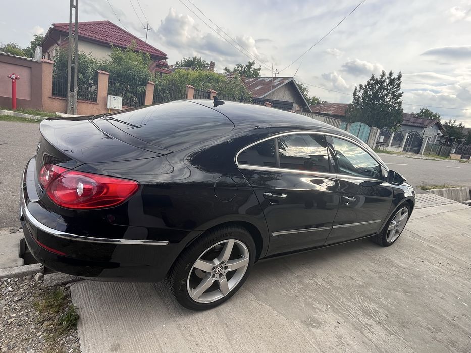 Volkswagen Passat CC 2011