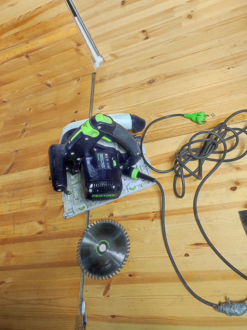 Festool TS 55 EBQ circular de mana